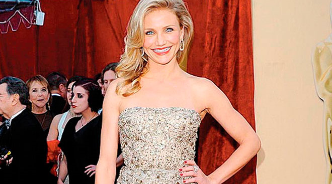 Cameron Diaz nişanlandı